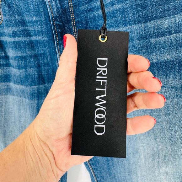 Driftwood Kelly Bootcut Jeans NWT Women’s W32 L31 Blue Medium Wash - Picture 4 of 8